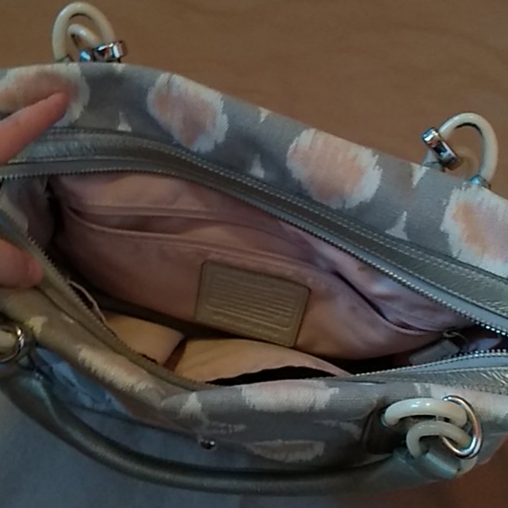 Coach Purse - Picture 2 of 3